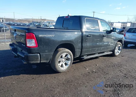 2022 Ram 1500 Big Horn 4X4 5'7 Box z USA, uszkodzony, nr VIN 1C6SRFFT1NN477590